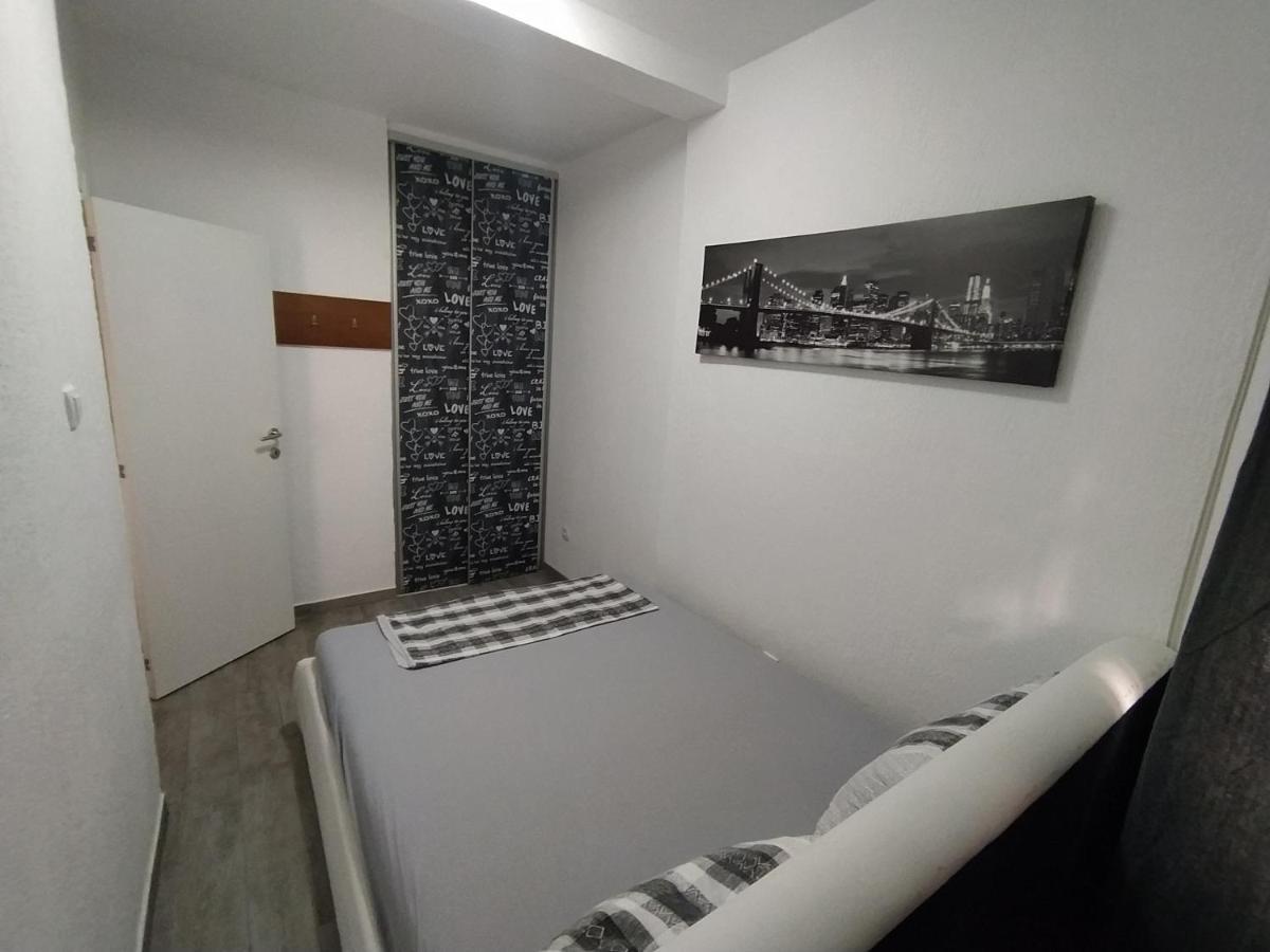 Maska Apartment *